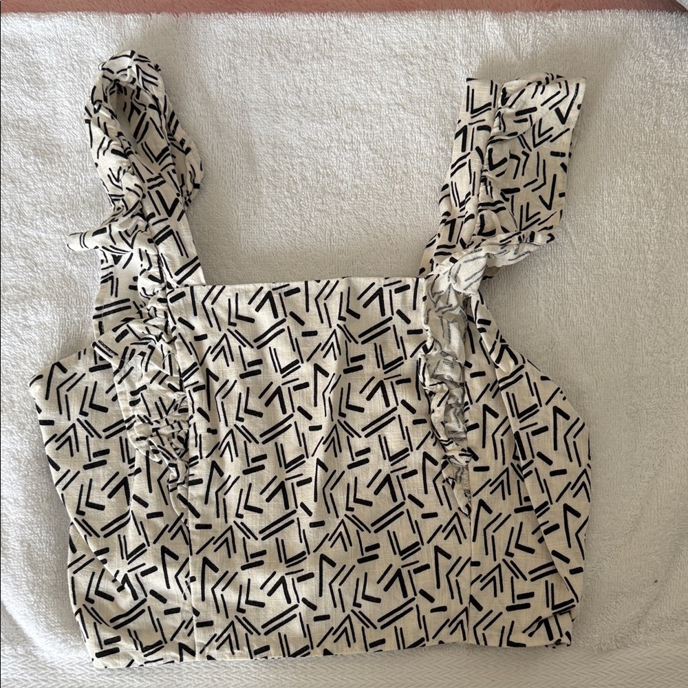 Monteau Black and White Patterned Tank Top